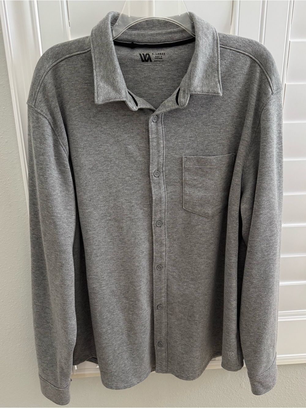VRST Men’s Gray XL long sleeve fleece button-down shirt jacket performance EUC